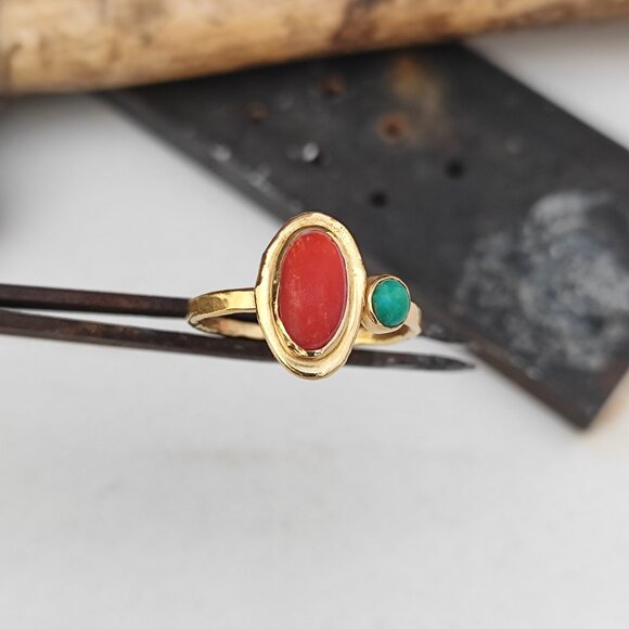 Solid Gold Coral & Tuquoise Stone. Elegant Statement Ring, - Picture 7 of 11
